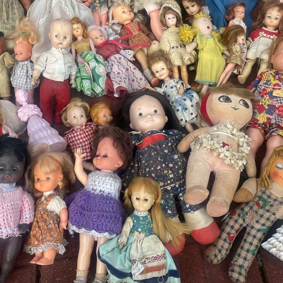 CREEPY & VINTAGE DOLL LOTS - Picture 4 of 6